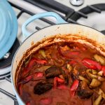 גולש הונגרי – תבשיל בקר עם פלפלים ועגבניות